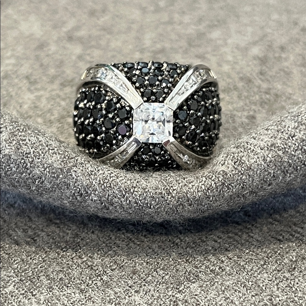 🌻3/$15 Silverplated CZ Studded Ring-10.75 - Picture 1 of 9